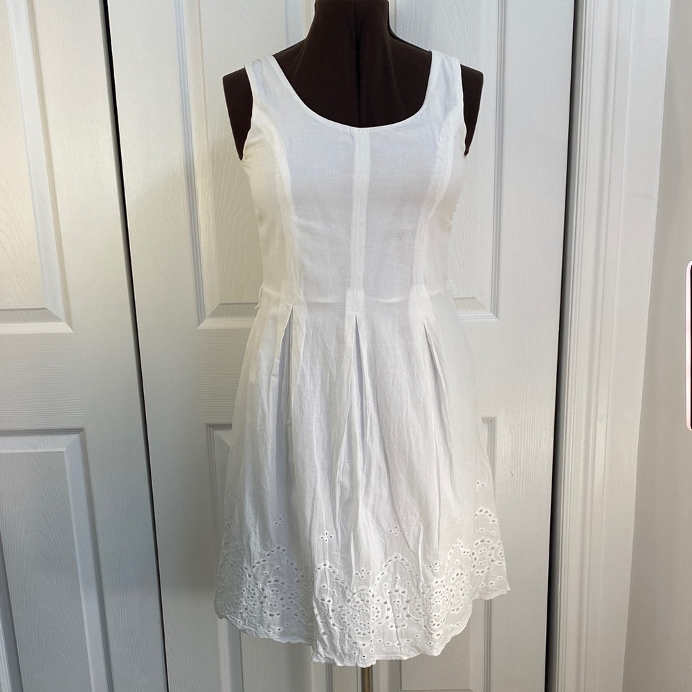 Vintage 100% COTTON Fully Lined, Fit & Flare White Midi Dress w Eyelet Hem, 14